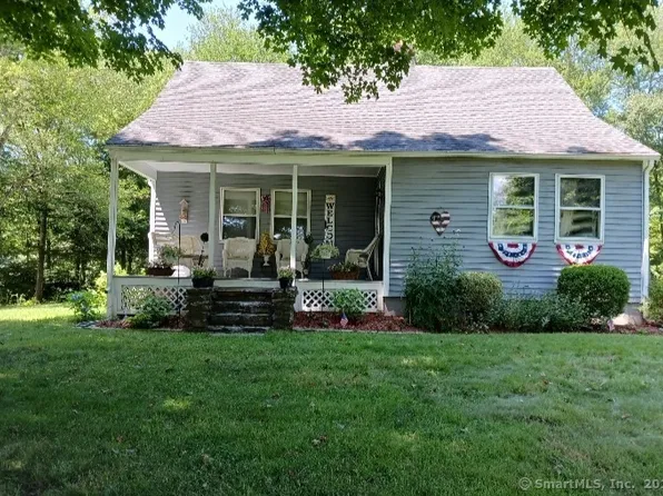 153 Bozrah Street, Bozrah, CT 06334