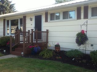 44 Jefferson Dr, Lockport, NY 14094