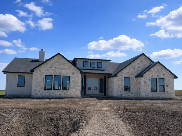 1462 Dos Estrellas Dr, Corpus Christi, TX 78415