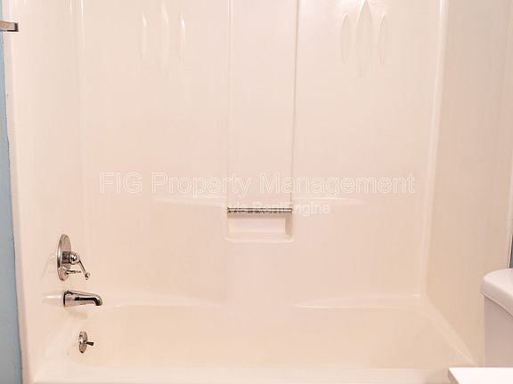 2nd image of 129 Hillcrest Dr #2