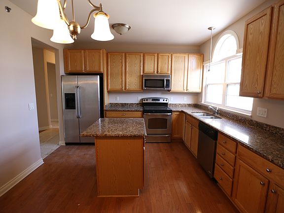 3rd image of 184 Marina Ct Unit 76