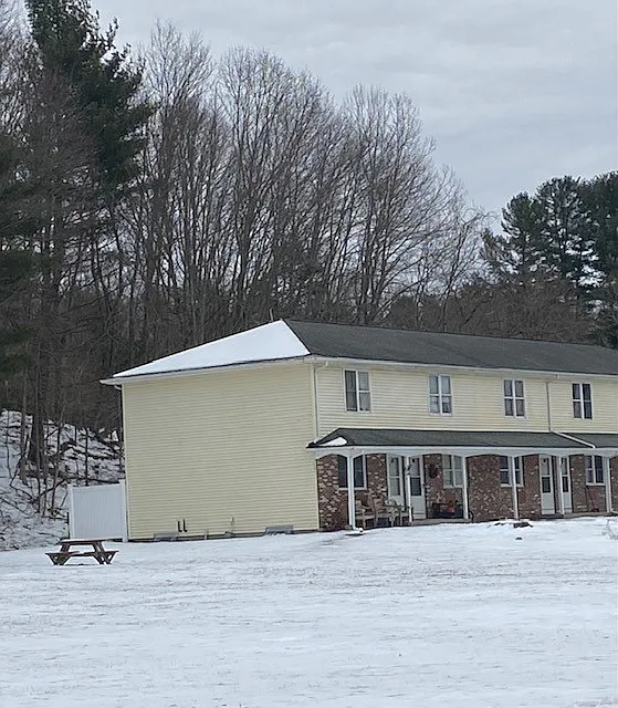 52 Carol Ave #C