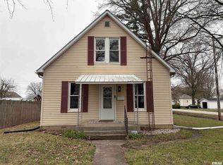625 School St, Nokomis, IL