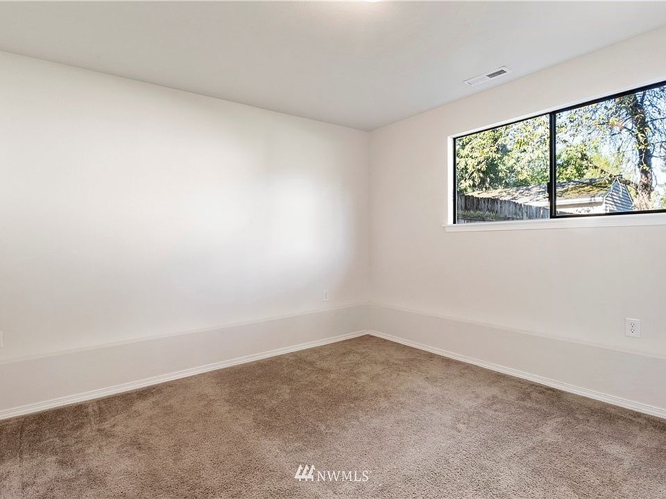 1st image of 16208 7th Avenue Ct E