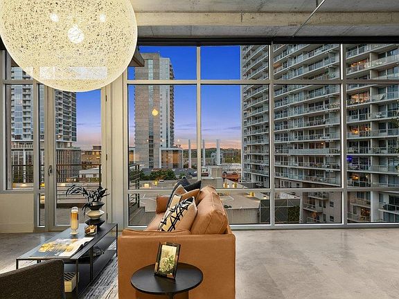 5th image of 800 W 5th St APT 703