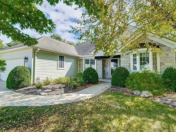 2nd image of 1361 Essex Ct