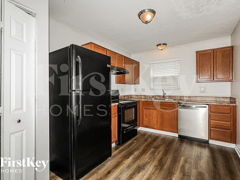2287 Cedarmill Dr — Photo 7