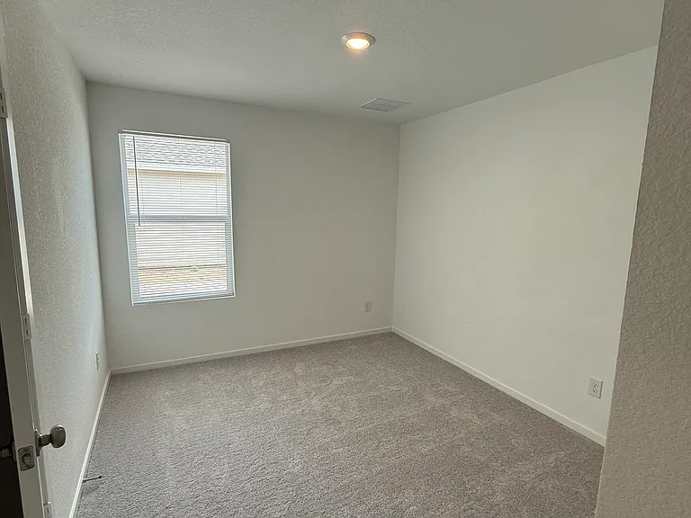 604 Rancho Del Cielo Loop — Photo 12