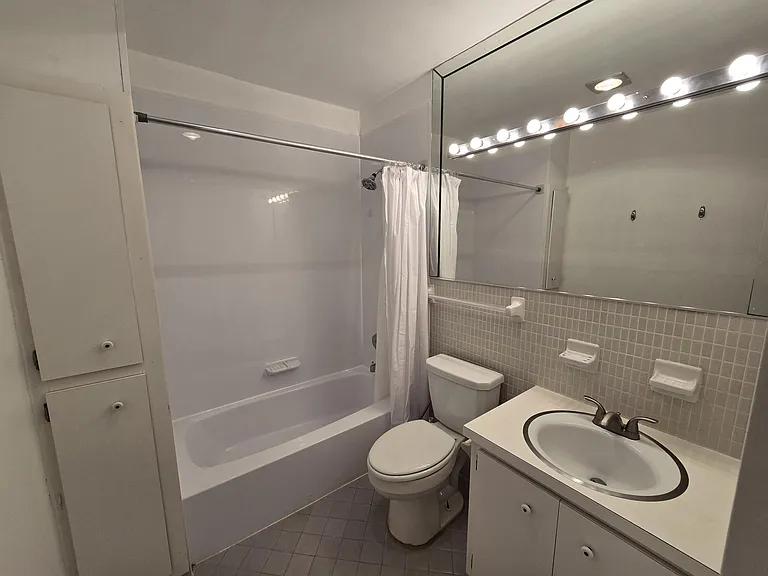 5840 NE 22nd Way #707 — Photo 5