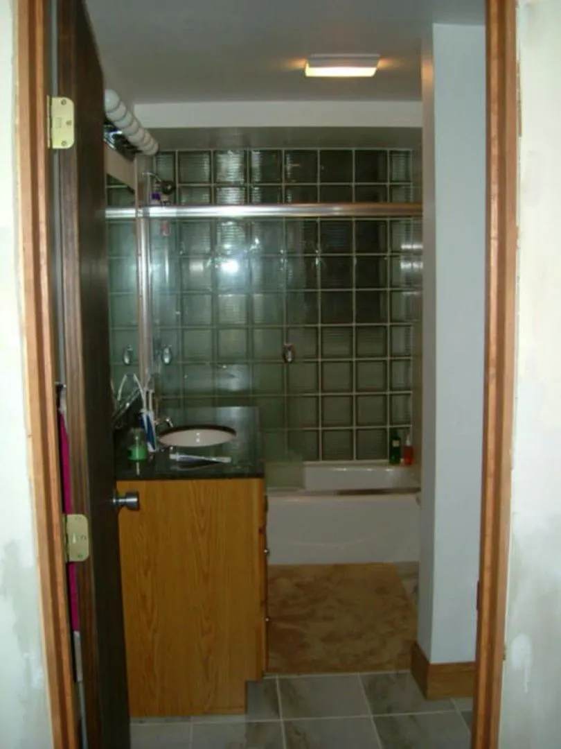 Nicely renovated with in-unit laundry in a prime location in Fenway! — Photo 3