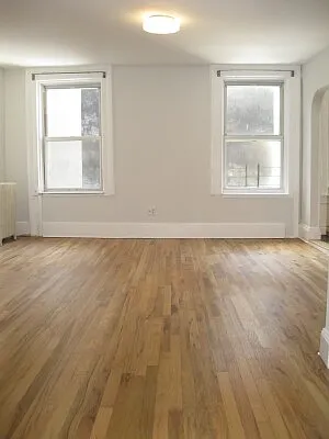 Rented by Tower Brokerage | media 34