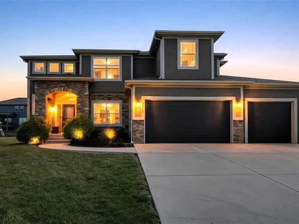 10011 NE 102nd Ter, Kansas City, MO 64157
