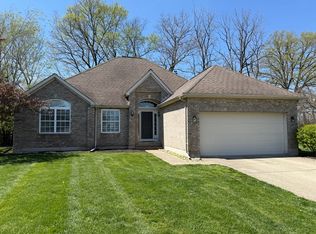 7992 Tara Dr, West Chester, OH 45069