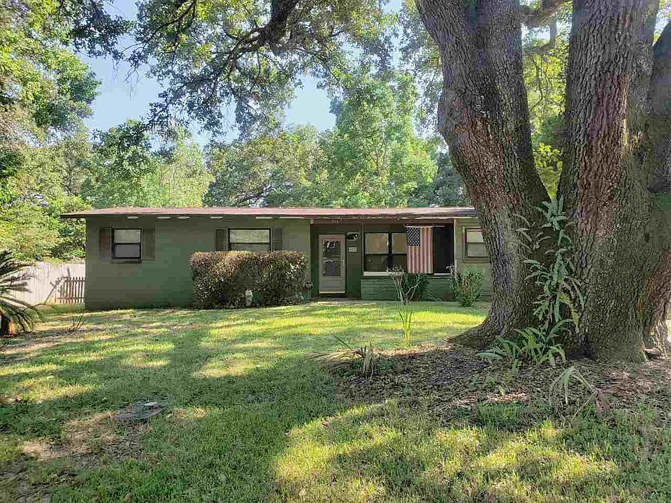 1st image of 903 Crystal Springs Ave