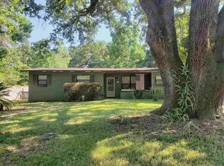 903 Crystal Springs Ave, Pensacola, FL 32505
