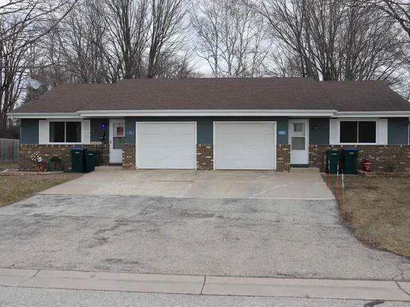 2116 N Whitney Dr, Appleton, WI 54914