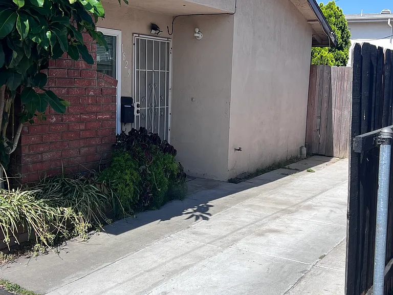 1829 Aileron Ave — Photo 2