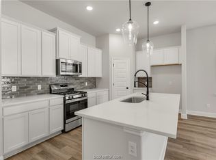 6223 Southern Cross Dr, College Station, TX 77845