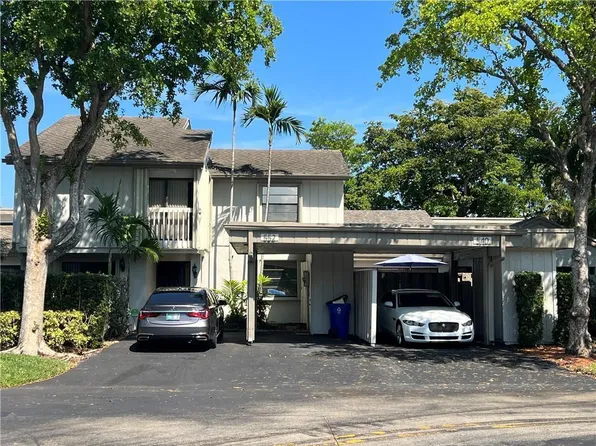 552 Deer Creek Wildwood Ln E, Deerfield Beach, FL 33442
