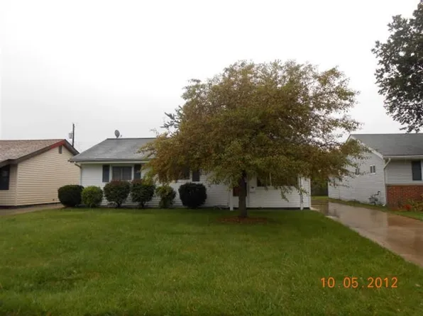 4158 Knickerbocker Rd, Sheffield Lake, OH 44054