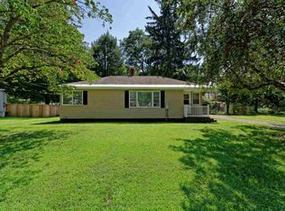 11 Bascom Dr, Fort Edward, NY 12828