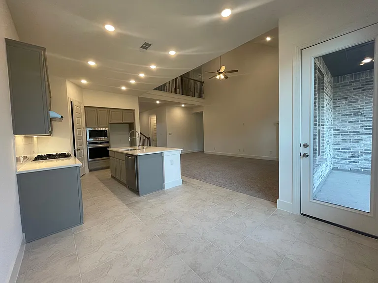 1164 Saddle Ridge Dr — Photo 31