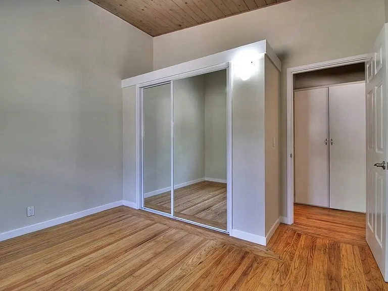 431 Stanford Ave #431 — Photo 5