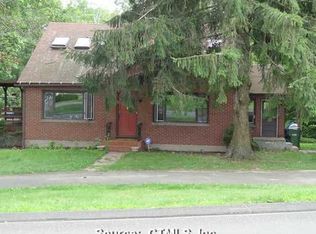 33 Stowe St, Middlefield, CT 06455