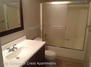 8909 238th St SW APT 1, Edmonds, WA 98026