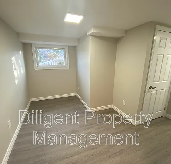 1528 Redwood Dr #LOWER — Photo 12