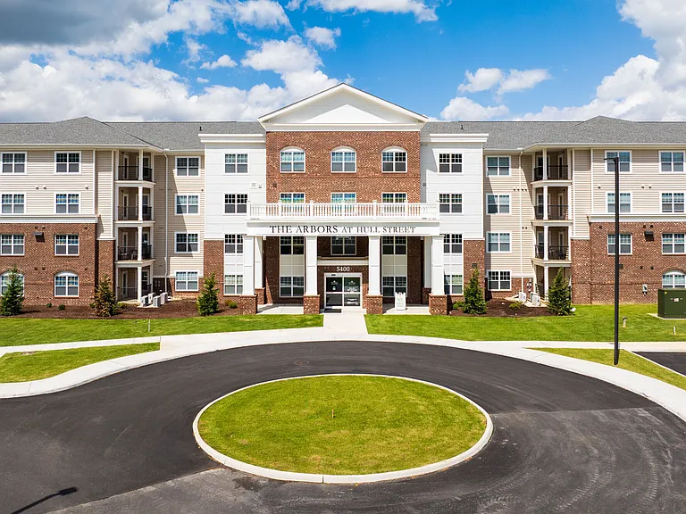 The Arbors at Hull Street Senior Apartments — Photo 9