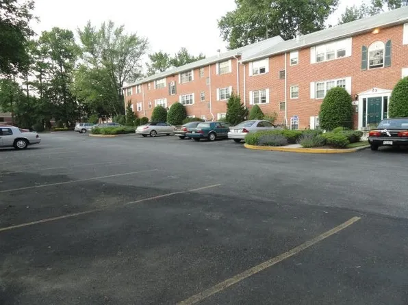 802 South Ave #C, Secane, PA 19018