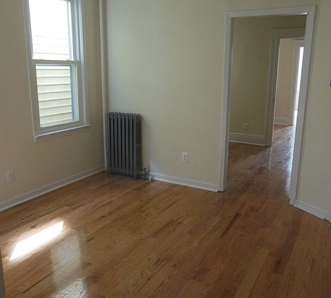 2nd image of 148 Highland Ave