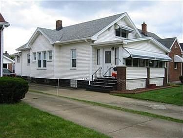 3rd image of 107 S Belle Vista Ave