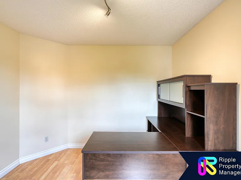 44 Bridlewood Gdns SW — Photo 7