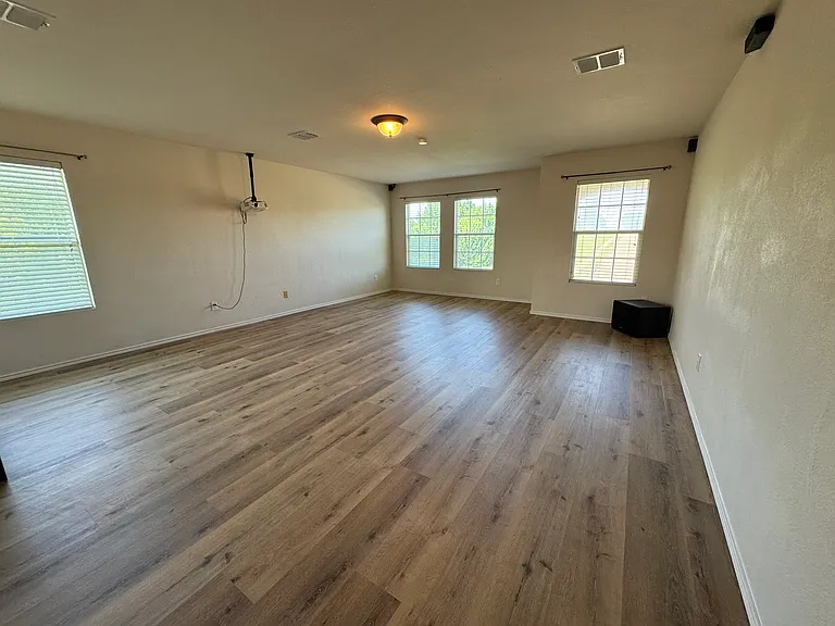 13287 Fowler Dr — Photo 44