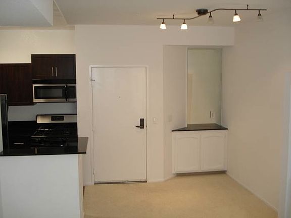 Spacious Dining Area