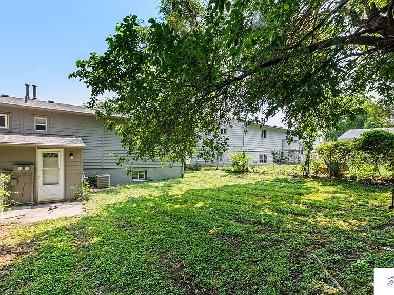 3012 Menke Cir — Photo 17