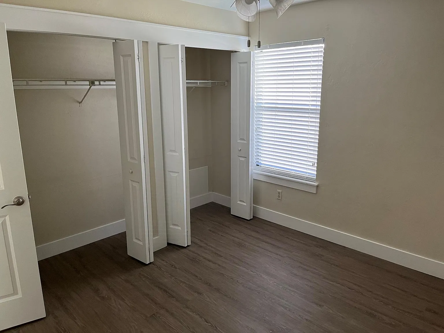 2320 Ironstone Dr E — Photo 4