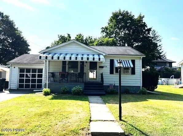 606 Avenue L, Matamoras, PA 18336