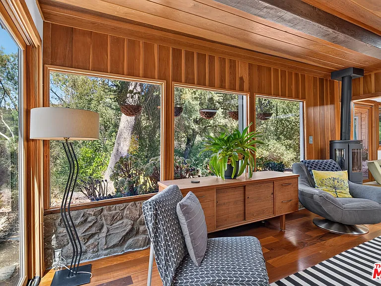 1738 Topanga Skyline Dr — Photo 7