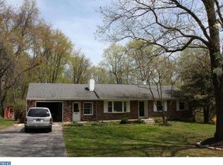1487 Wayne Dr, West Chester, PA 19382