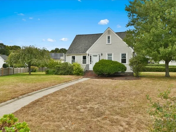 143 River St #2, Dedham, MA 02026