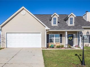 49 Crestview Cir, Carnesville, GA 30521