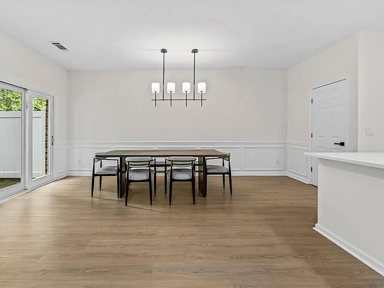 386 Creek Manor Way — Photo 14