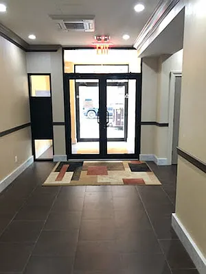 Rented by KNOCKKNOCK LLC | media 16