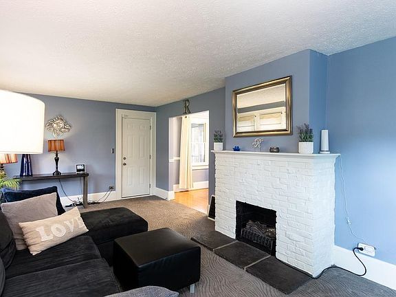 4th image of 1163 Berwin St