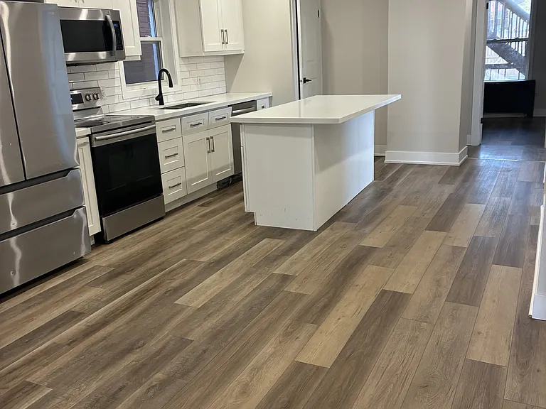 748 Barton St E #1 — Photo 2