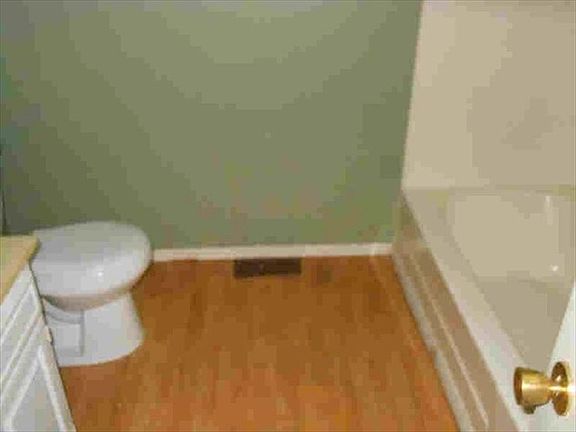 5th image of 1267 Carolina Ave