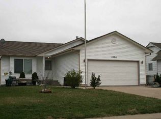 10211 E Skinner Cir, Wichita, KS 67207